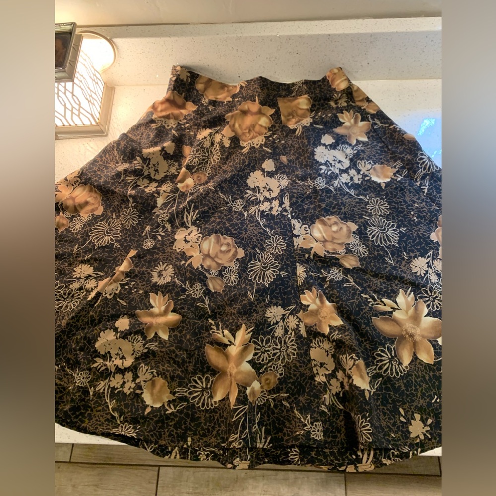 💜vintage floral midi skirt